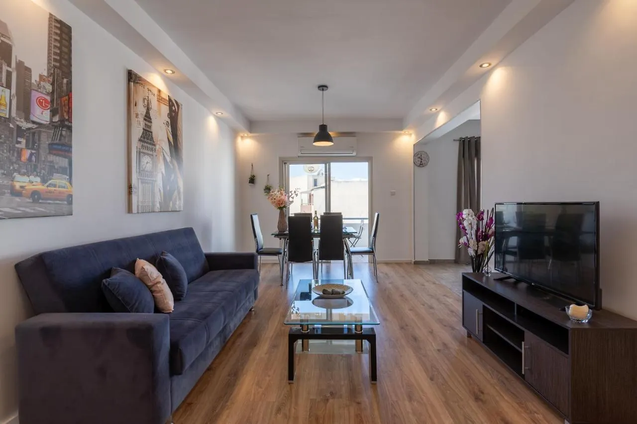 Terre 1-Br Apt In Larnaca + Balcony location